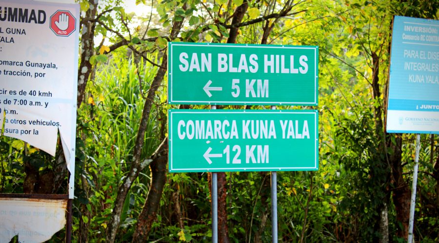 How to get to san Blas Islands